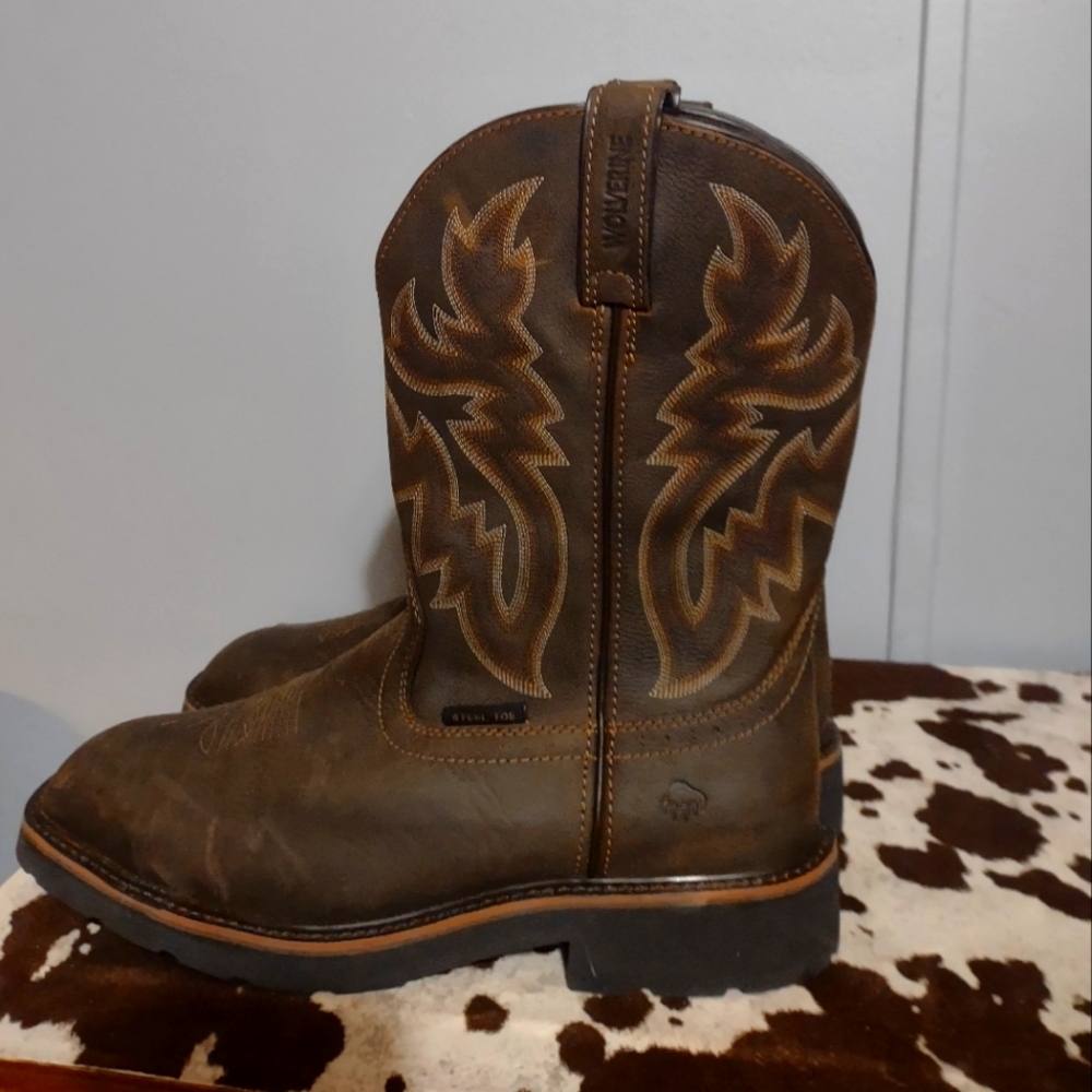 Square toe boots
